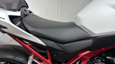 Honda CB750 Hornet (25MY)